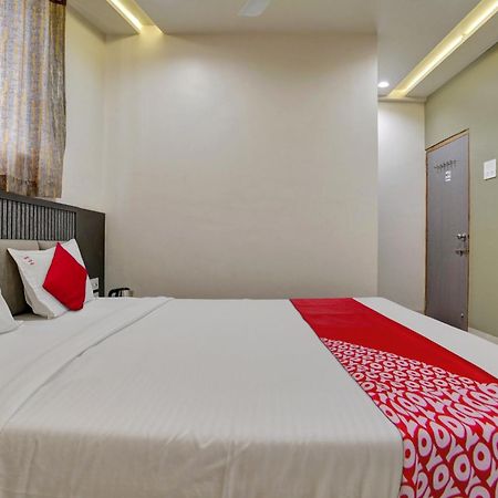 Super Hotel O Dhiman Residency Ulhāsnagar Eksteriør billede