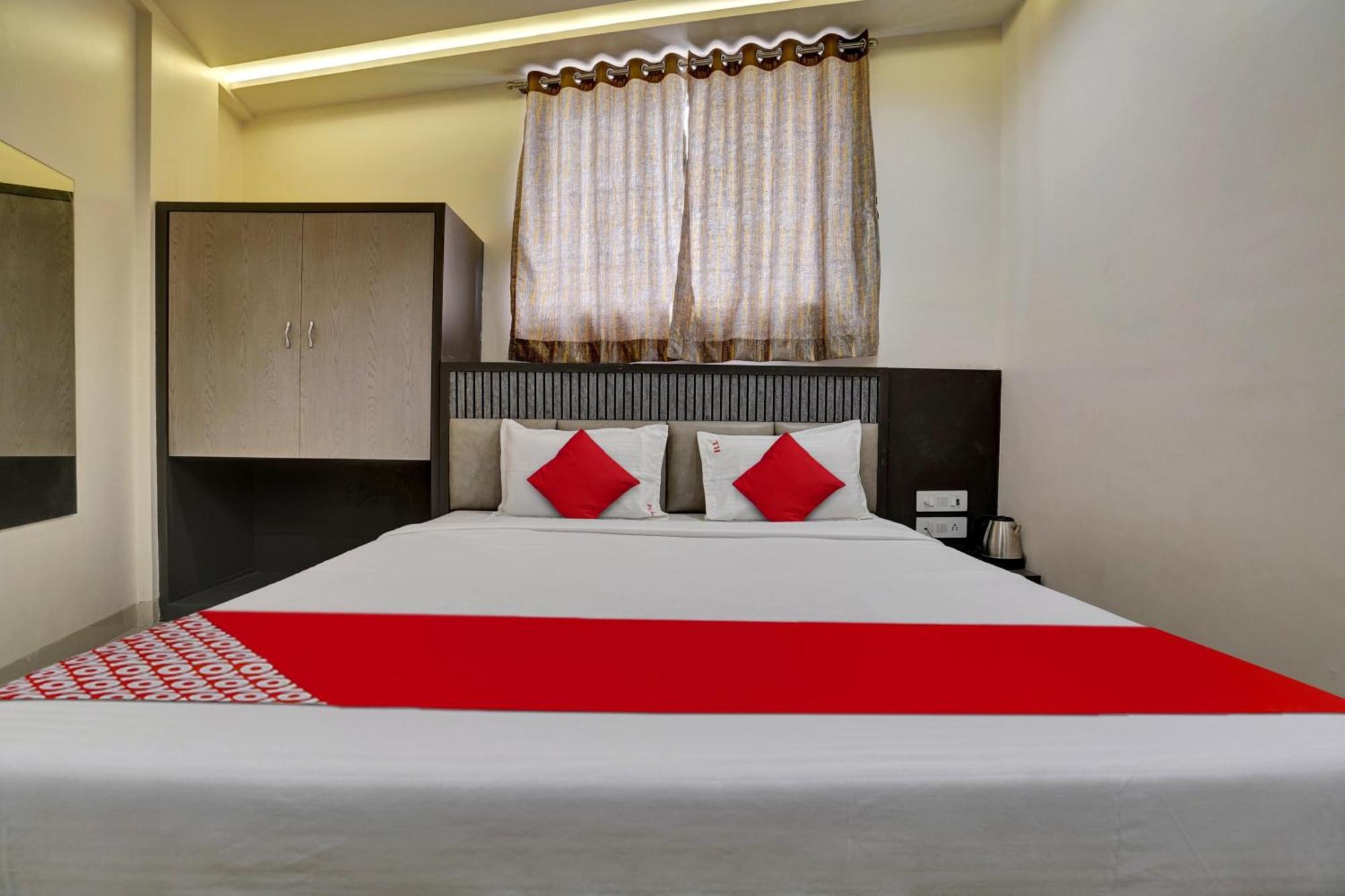 Super Hotel O Dhiman Residency Ulhāsnagar Eksteriør billede