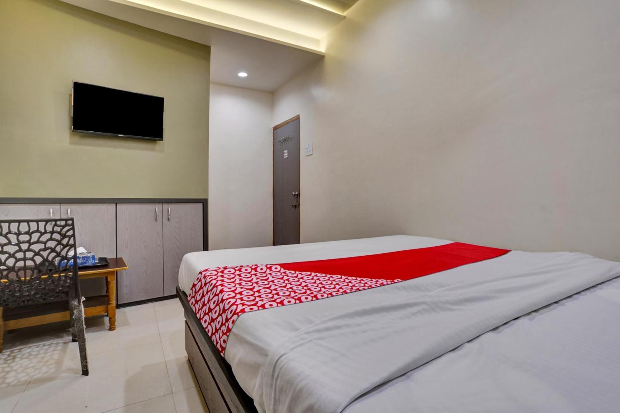 Super Hotel O Dhiman Residency Ulhāsnagar Eksteriør billede