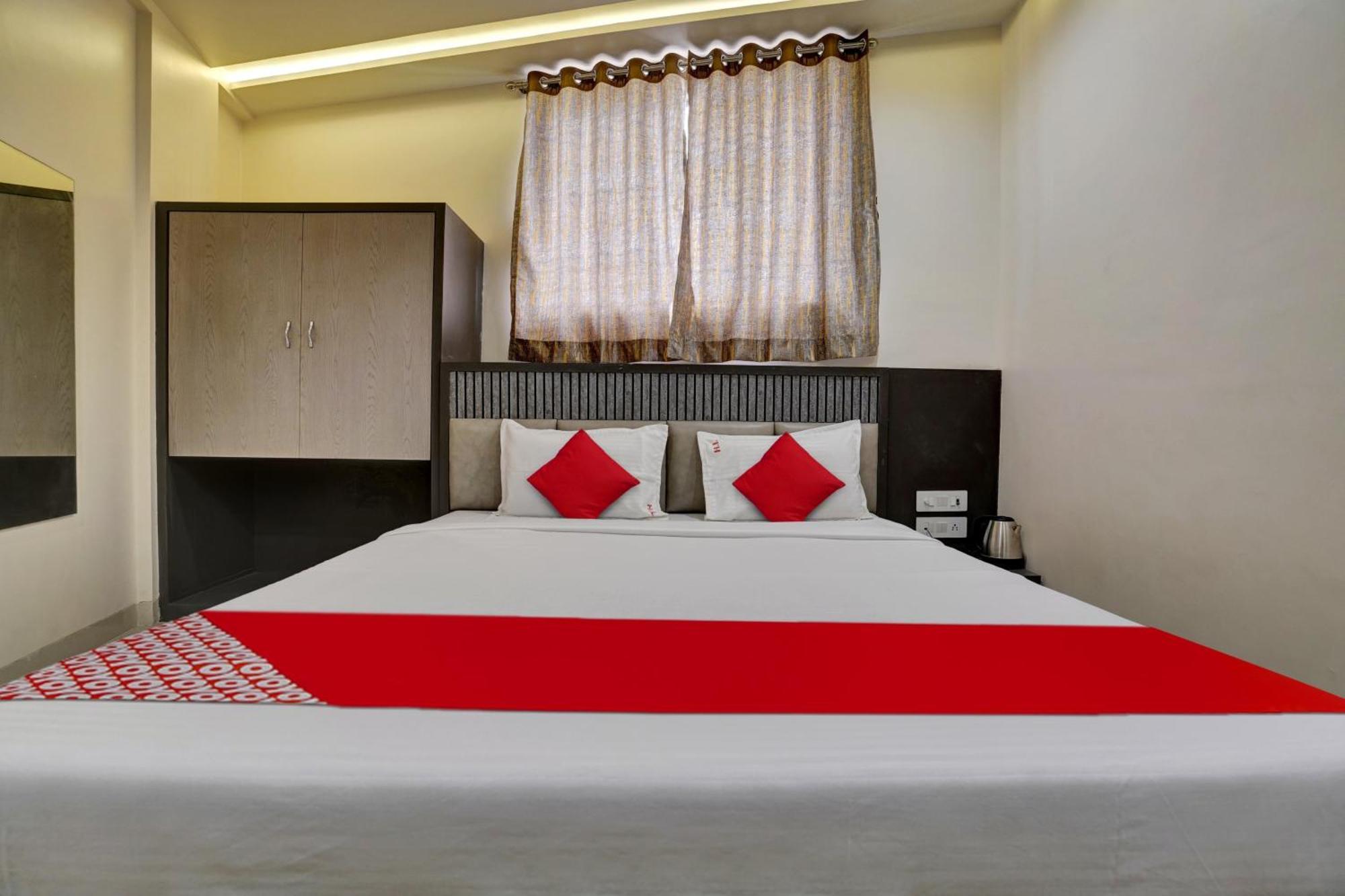 Super Hotel O Dhiman Residency Ulhāsnagar Eksteriør billede